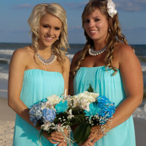Blue n white themed wedding flowers by Beach Weddings Alabama