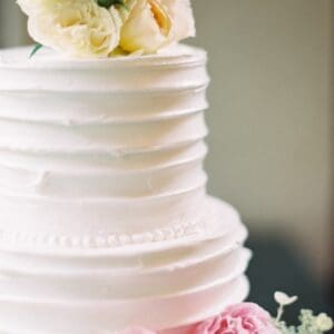 Comb style wedding cake by Beach Weddings Alabama