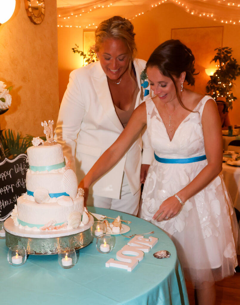 Wedding cake cutting All Inclusive Weddings Beach Weddings Alabama